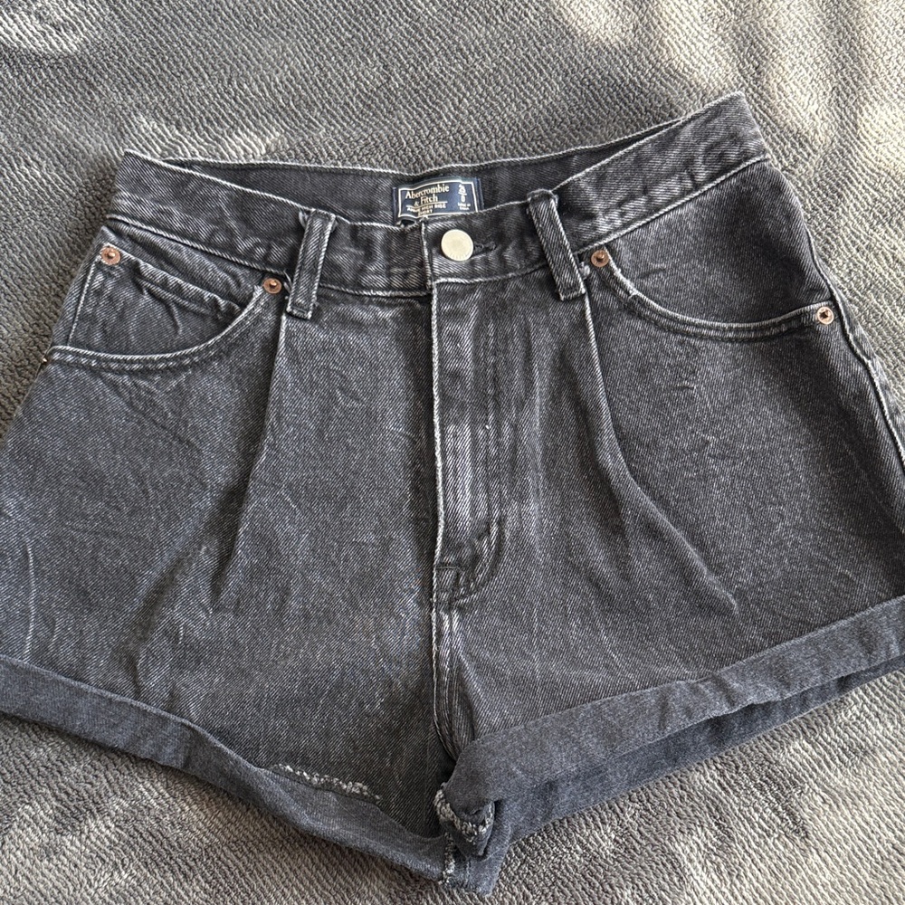 Abercrombie Annie High Rise Short black Size 25